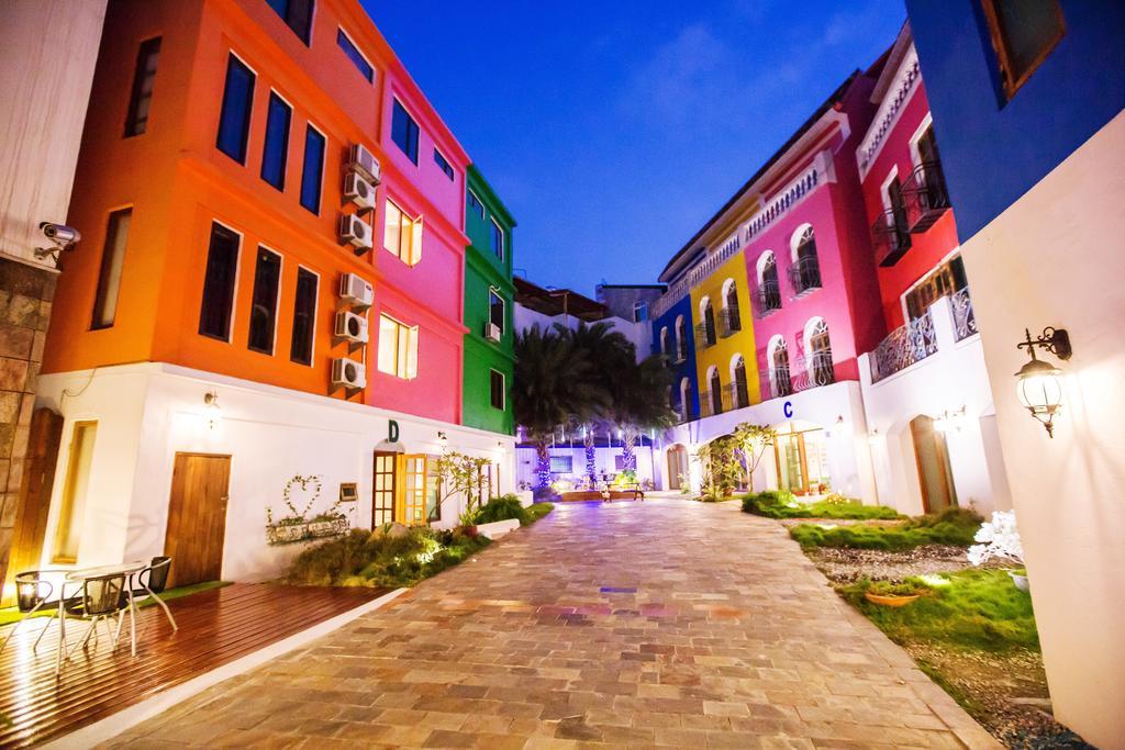 Rainbowtown Hotel Хуалянь Экстерьер фото