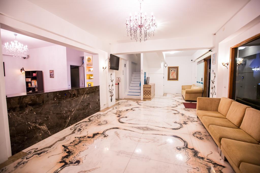 Rainbowtown Hotel Хуалянь Экстерьер фото